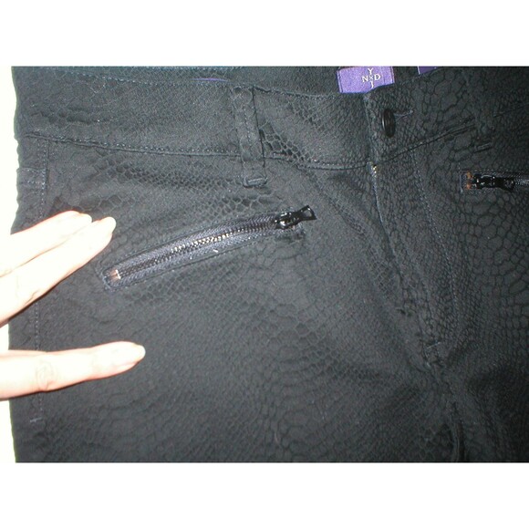 NWT New NYDJ Womens 10 Not Your Daughters Jeans USA Leggings Black Snake Skinny - Picture 5 of 7